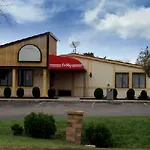 Budgetel Inn & Suites